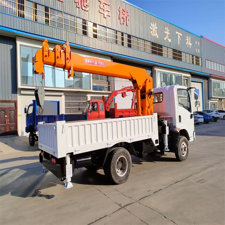 忻州市三轮随车吊定制 农用改装机自备吊中瑞长期出售